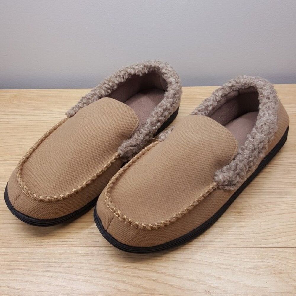 ISOTONER Slippers Mens Size 9.5 10.5 Tan Slip On Plush Lined Gel Memory Foam